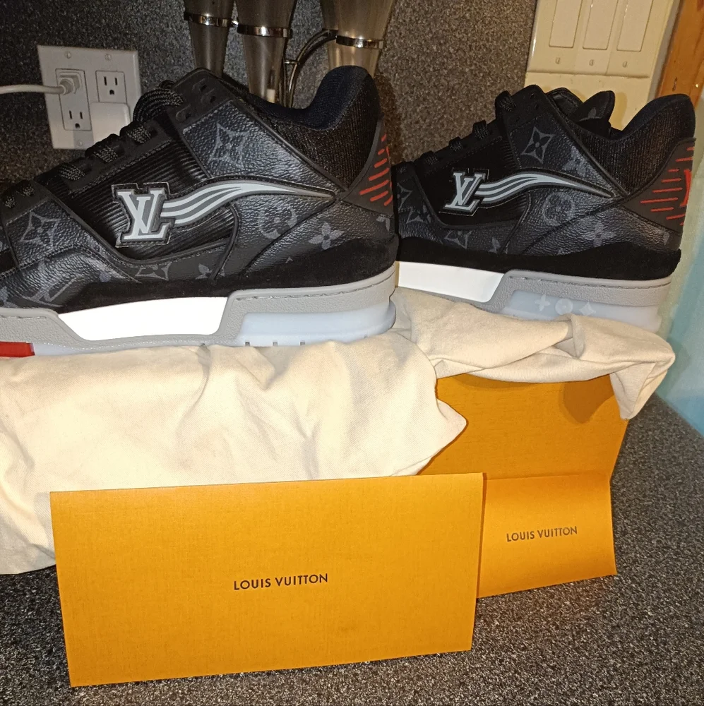 COPY - Louis Vuitton Mens Ebene Trainer Sneakers - Picture 6 of 9